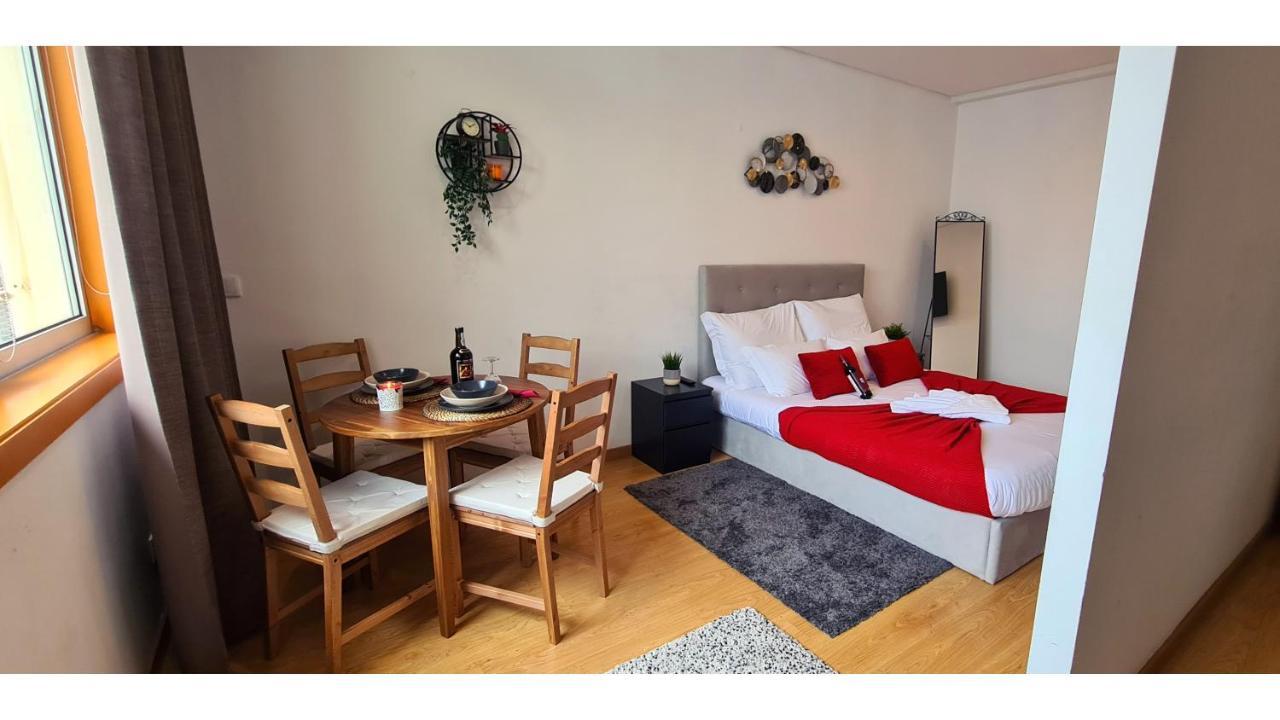 Rentalist Apartaments- Santa Catarina OOporto Exteriör bild