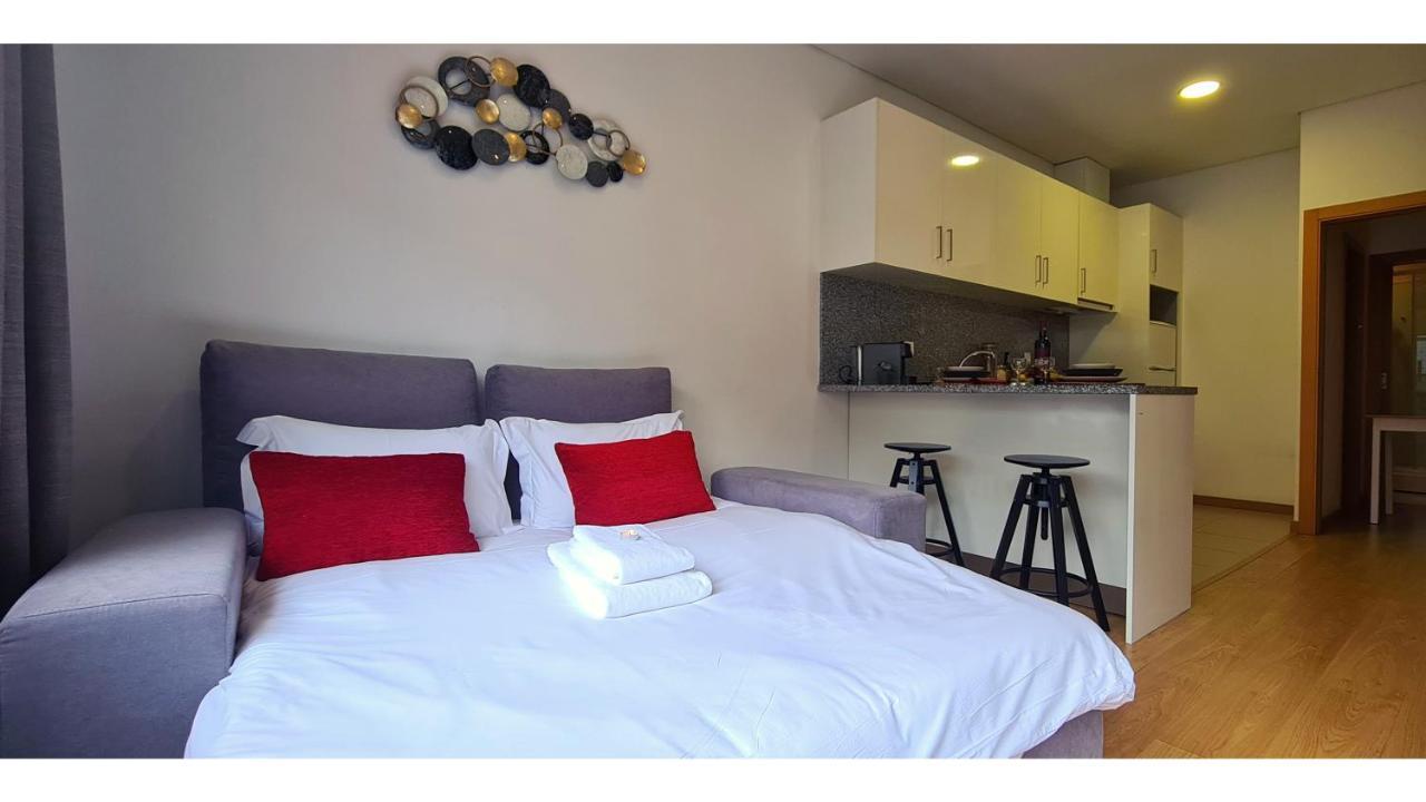 Rentalist Apartaments- Santa Catarina OOporto Exteriör bild
